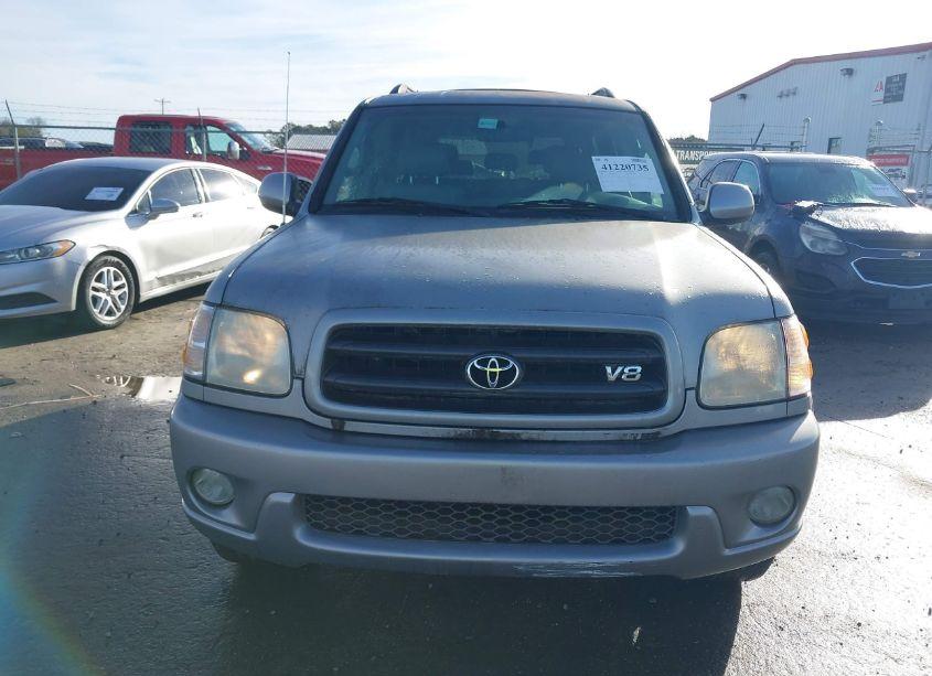 Photo 17 of 2003 Toyota Sequoia SR5 V8 (VIN 5TDZT34A43S145076)