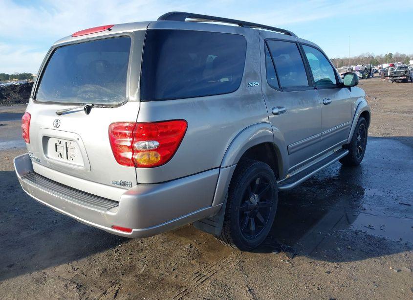 Photo 4 of 2003 Toyota Sequoia SR5 V8 (VIN 5TDZT34A43S145076)