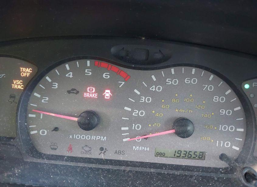 Photo 7 of 2003 Toyota Sequoia SR5 V8 (VIN 5TDZT34A43S145076)