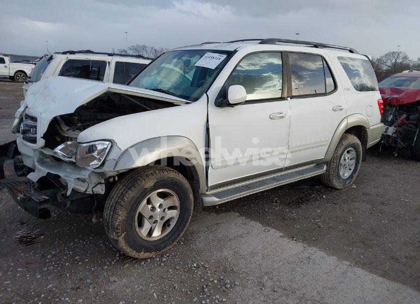 Photo 2 of 2004 Toyota Sequoia SR5 V8 (VIN 5TDZT34A44S209327)