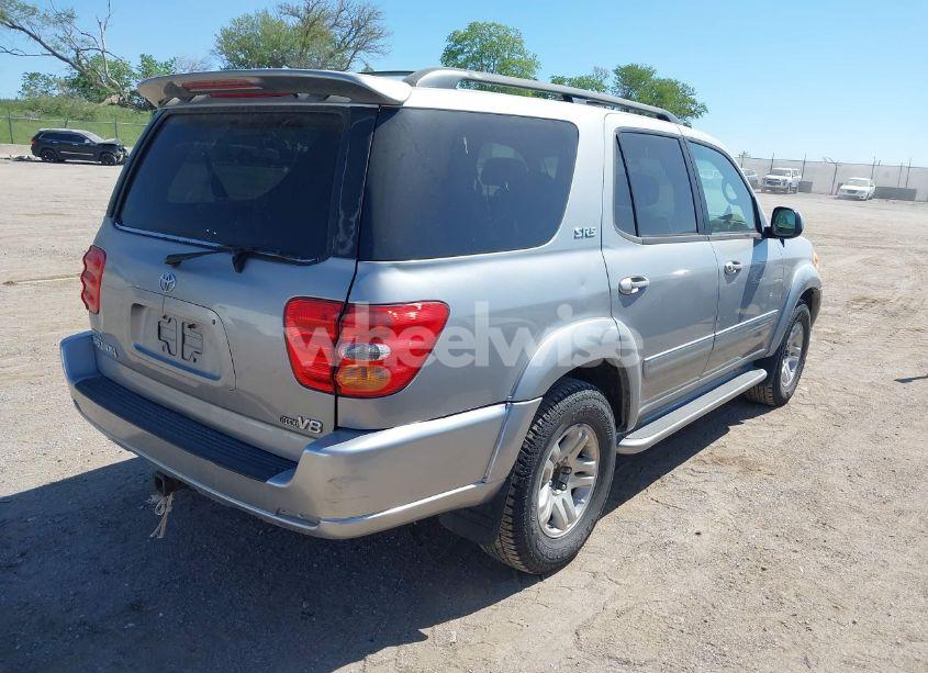 Photo 4 of 2004 Toyota Sequoia SR5 V8 (VIN 5TDZT34A44S209408)