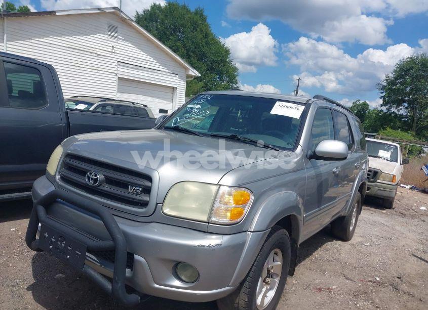 Photo 2 of 2004 Toyota Sequoia SR5 V8 (VIN 5TDZT34A44S221817)