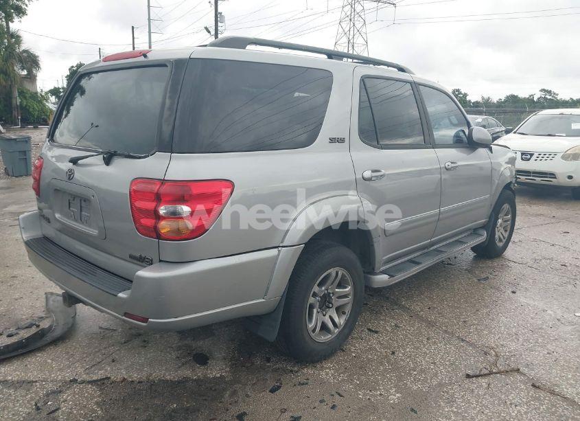 Photo 4 of 2004 Toyota Sequoia SR5 V8 (VIN 5TDZT34A44S226788)