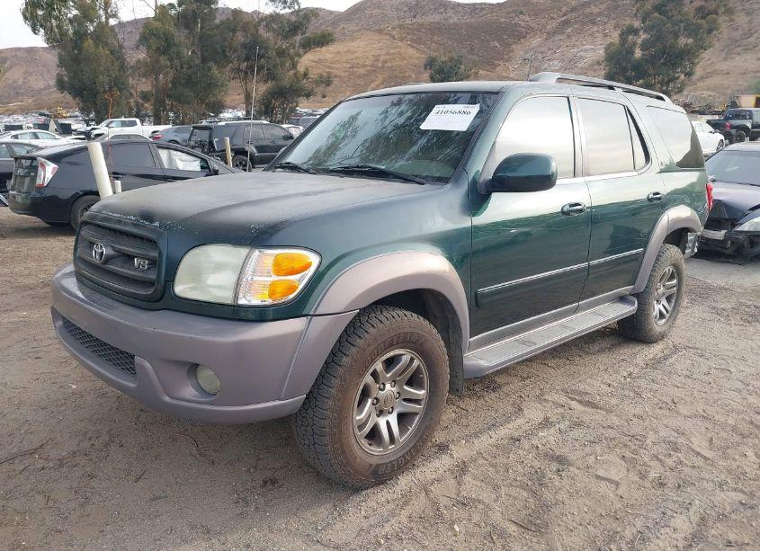 Photo 2 of 2002 Toyota Sequoia SR5 V8 (VIN 5TDZT34A52S093696)