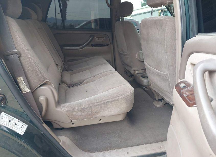 Photo 8 of 2002 Toyota Sequoia SR5 V8 (VIN 5TDZT34A52S093696)