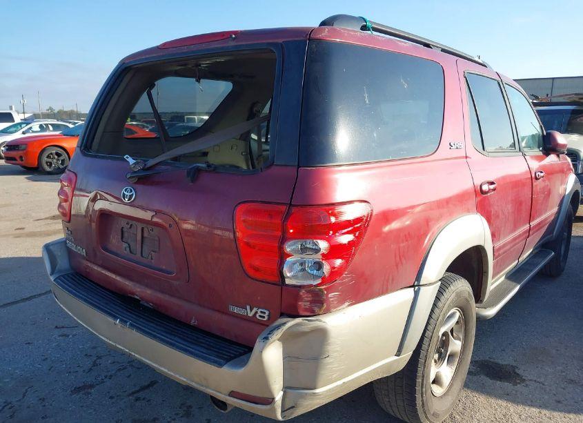 Photo 13 of 2002 Toyota Sequoia SR5 V8 (VIN 5TDZT34A52S108553)