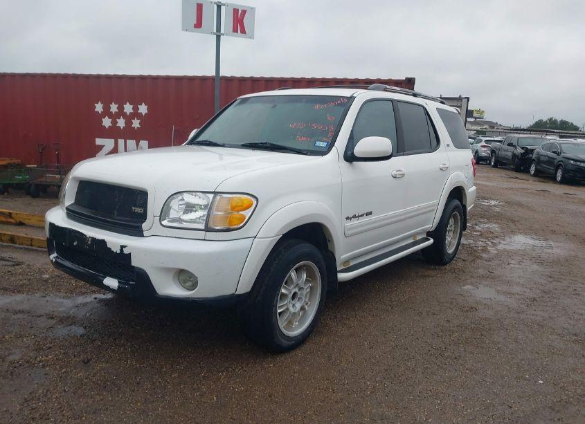 Photo 2 of 2002 Toyota Sequoia SR5 (VIN 5TDZT34A52S126650)
