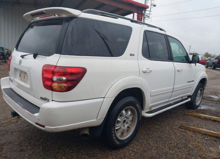 Photo 4 of 2002 Toyota Sequoia SR5 (VIN 5TDZT34A52S126650)