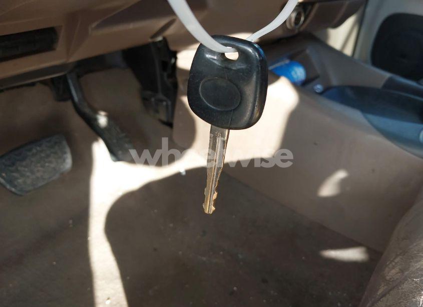 Photo 11 of 2003 Toyota Sequoia SR5 V8 (VIN 5TDZT34A53S156622)