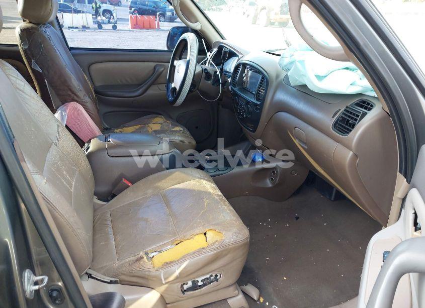 Photo 5 of 2003 Toyota Sequoia SR5 V8 (VIN 5TDZT34A53S156622)