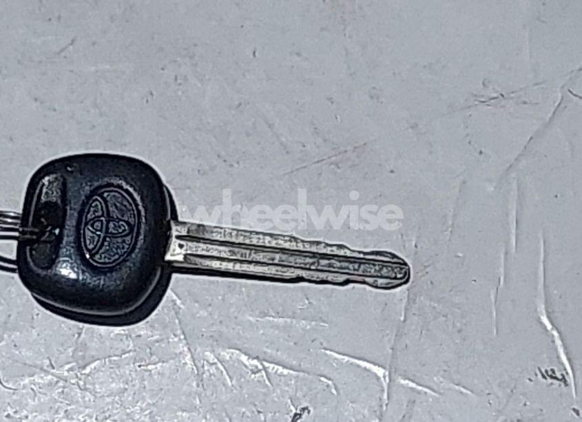 Photo 11 of 2003 Toyota Sequoia SR5 V8 (VIN 5TDZT34A53S163702)