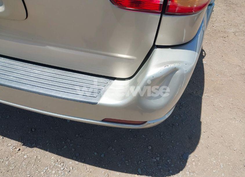 Photo 6 of 2003 Toyota Sequoia SR5 V8 (VIN 5TDZT34A53S163702)