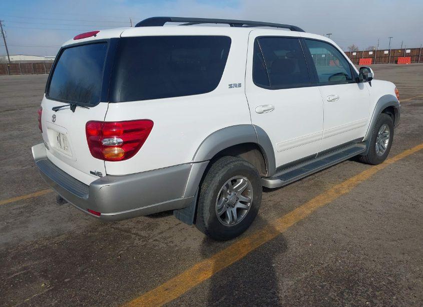 Photo 4 of 2003 Toyota Sequoia SR5 V8 (VIN 5TDZT34A53S188566)