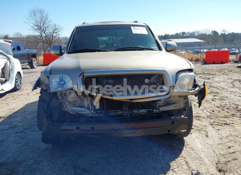 Photo 12 of 2004 Toyota Sequoia SR5 V8 (VIN 5TDZT34A54S216741)