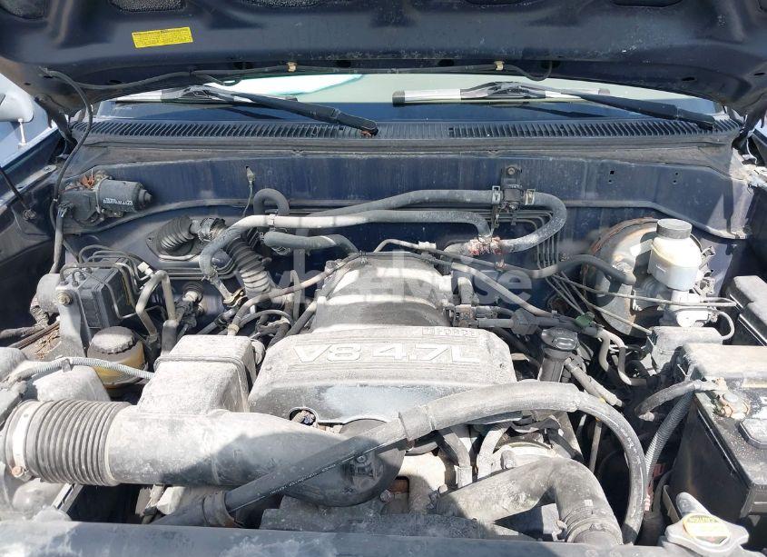 Photo 10 of 2004 Toyota Sequoia SR5 V8 (VIN 5TDZT34A54S233006)