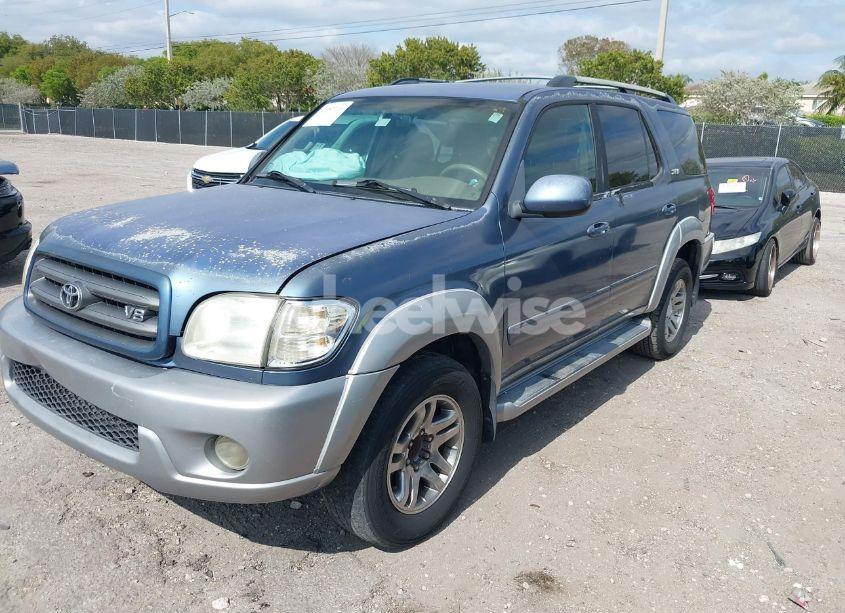 Photo 2 of 2004 Toyota Sequoia SR5 V8 (VIN 5TDZT34A54S233006)