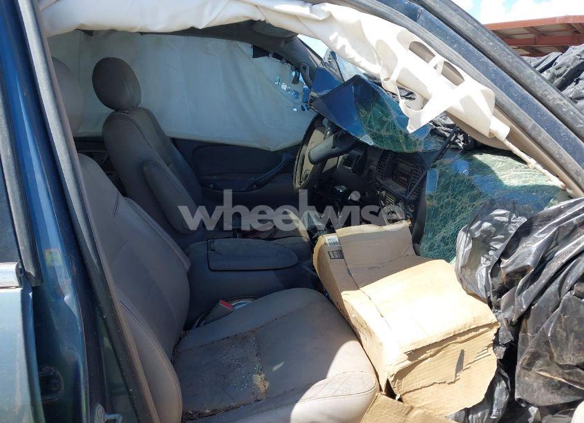 Photo 5 of 2005 Toyota Sequoia SR5 V8 (VIN 5TDZT34A55S246422)