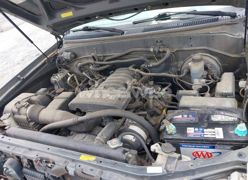 Photo 10 of 2005 Toyota Sequoia SR5 V8 (VIN 5TDZT34A55S254679)