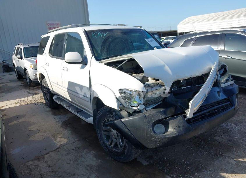 2005 Toyota Sequoia SR5 V8 (VIN 5TDZT34A55S256304) main photo