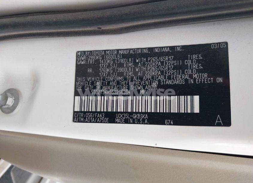 Photo 9 of 2005 Toyota Sequoia SR5 V8 (VIN 5TDZT34A55S256304)