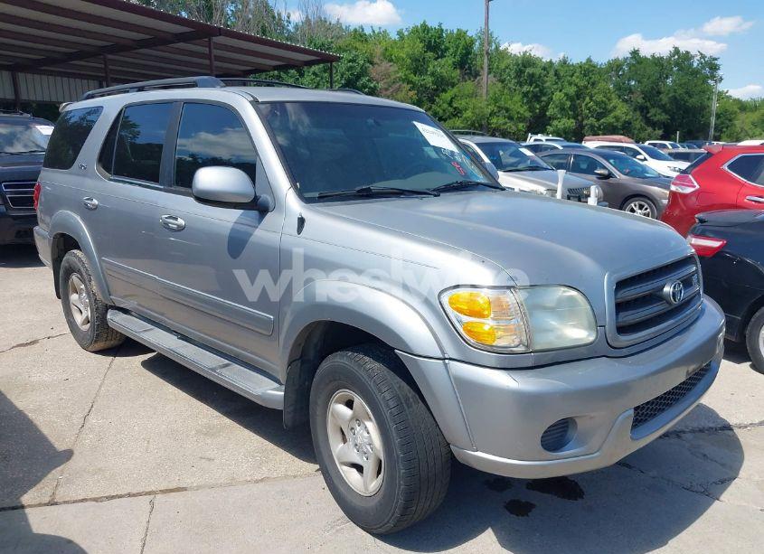 2002 Toyota Sequoia SR5 V8 (VIN 5TDZT34A62S063834) main photo