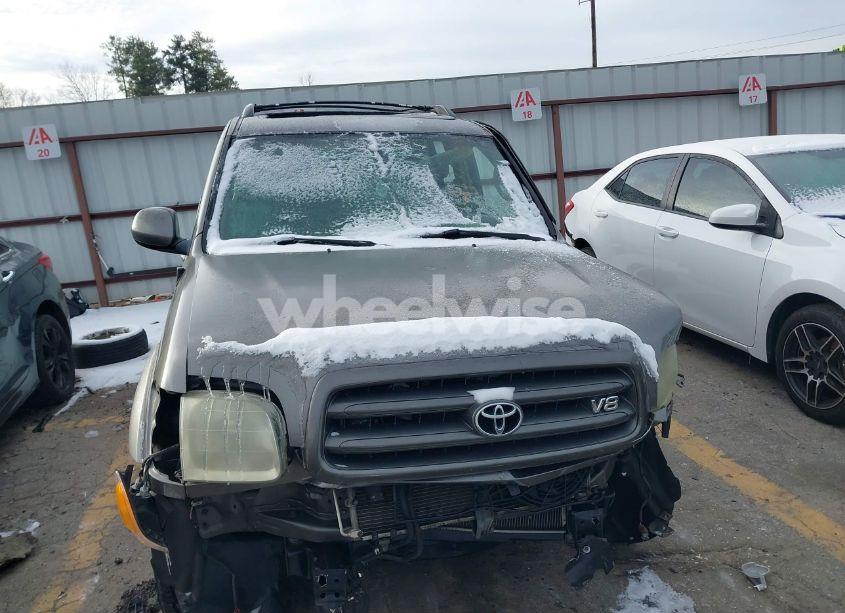 Photo 12 of 2003 Toyota Sequoia SR5 V8 (VIN 5TDZT34A63S151851)