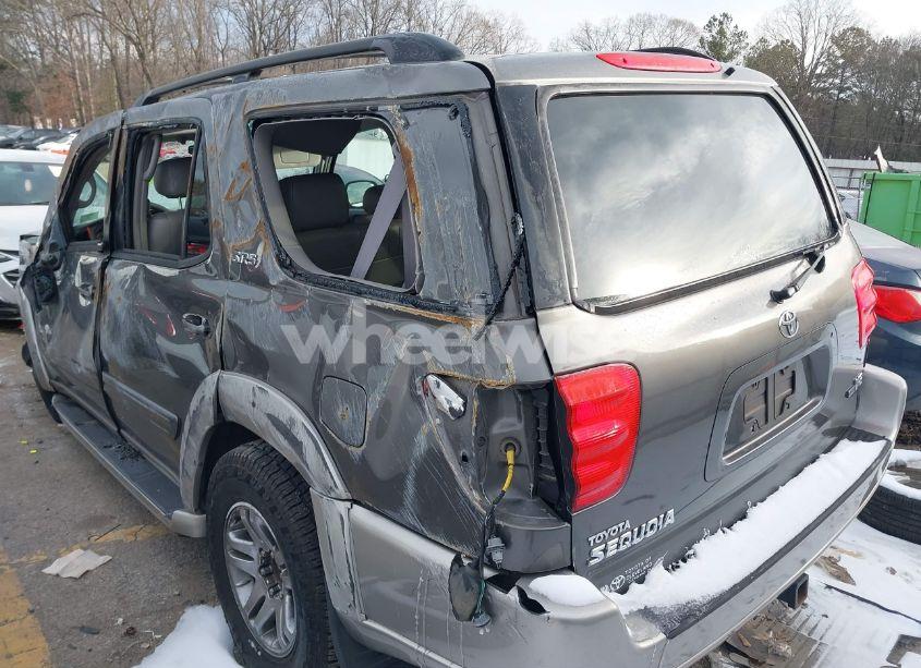 Photo 3 of 2003 Toyota Sequoia SR5 V8 (VIN 5TDZT34A63S151851)