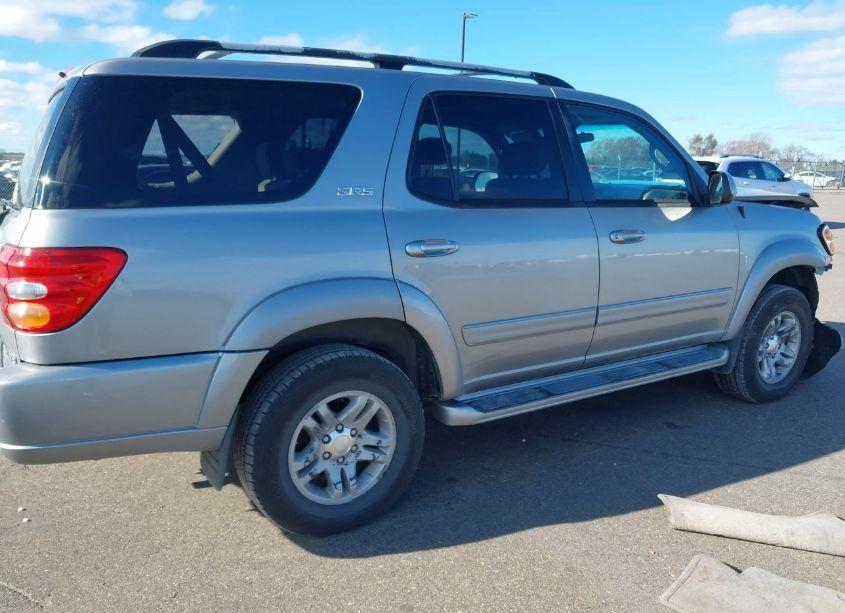 Photo 4 of 2003 Toyota Sequoia SR5 V8 (VIN 5TDZT34A63S168326)