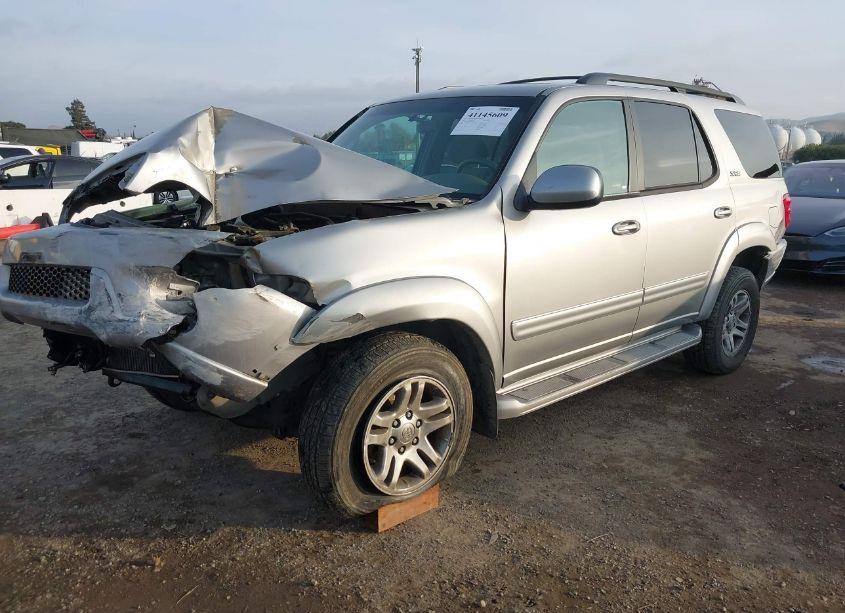 Photo 2 of 2004 Toyota Sequoia SR5 V8 (VIN 5TDZT34A64S214397)