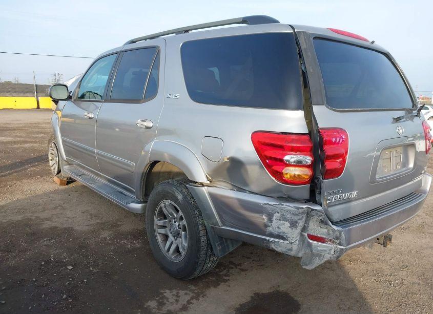 Photo 3 of 2004 Toyota Sequoia SR5 V8 (VIN 5TDZT34A64S214397)