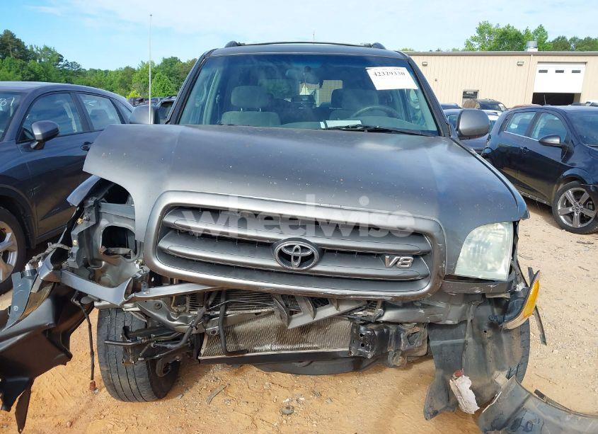 Photo 12 of 2004 Toyota Sequoia SR5 V8 (VIN 5TDZT34A64S217431)