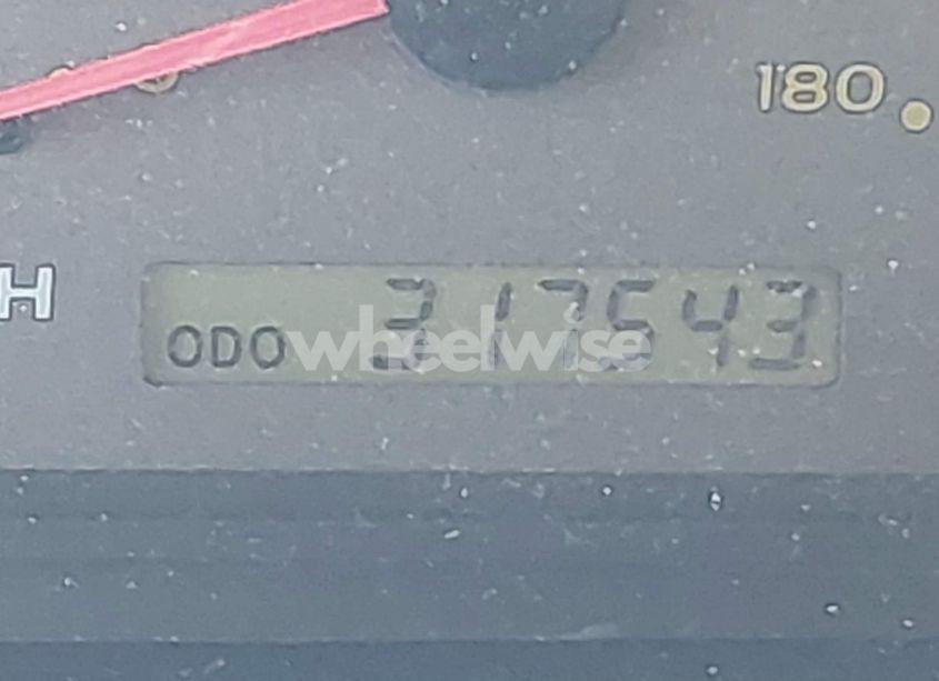 Photo 15 of 2004 Toyota Sequoia SR5 V8 (VIN 5TDZT34A64S217431)