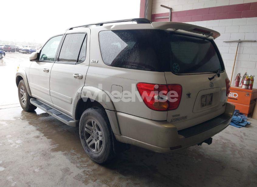 Photo 3 of 2004 Toyota Sequoia SR5 V8 (VIN 5TDZT34A64S218109)