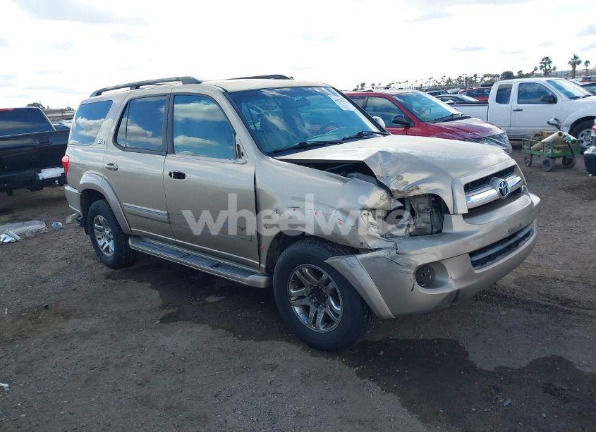 2005 Toyota Sequoia SR5 V8 (VIN 5TDZT34A65S250768) main photo