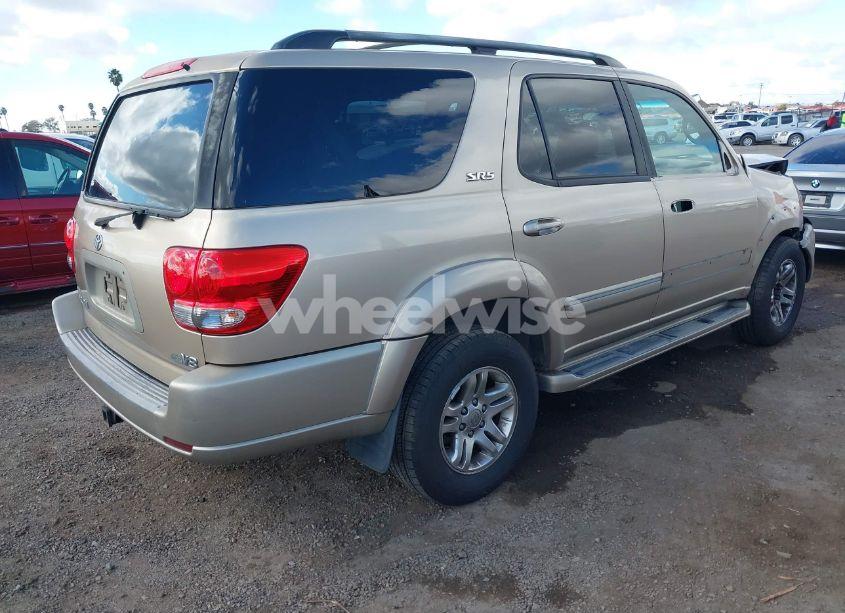 Photo 4 of 2005 Toyota Sequoia SR5 V8 (VIN 5TDZT34A65S250768)