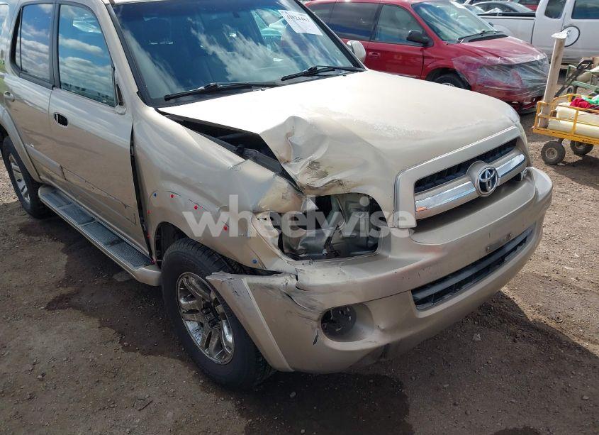 Photo 6 of 2005 Toyota Sequoia SR5 V8 (VIN 5TDZT34A65S250768)