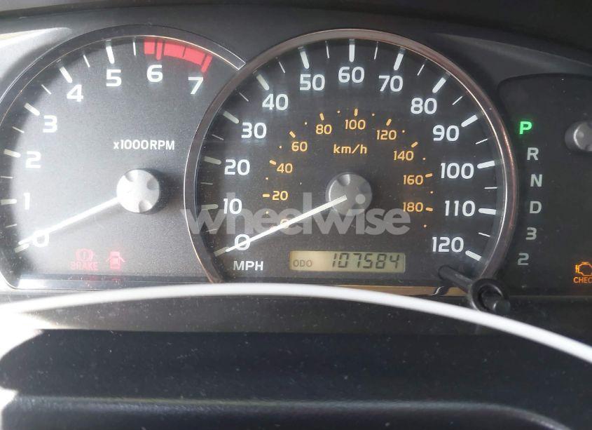 Photo 7 of 2005 Toyota Sequoia SR5 V8 (VIN 5TDZT34A65S251726)