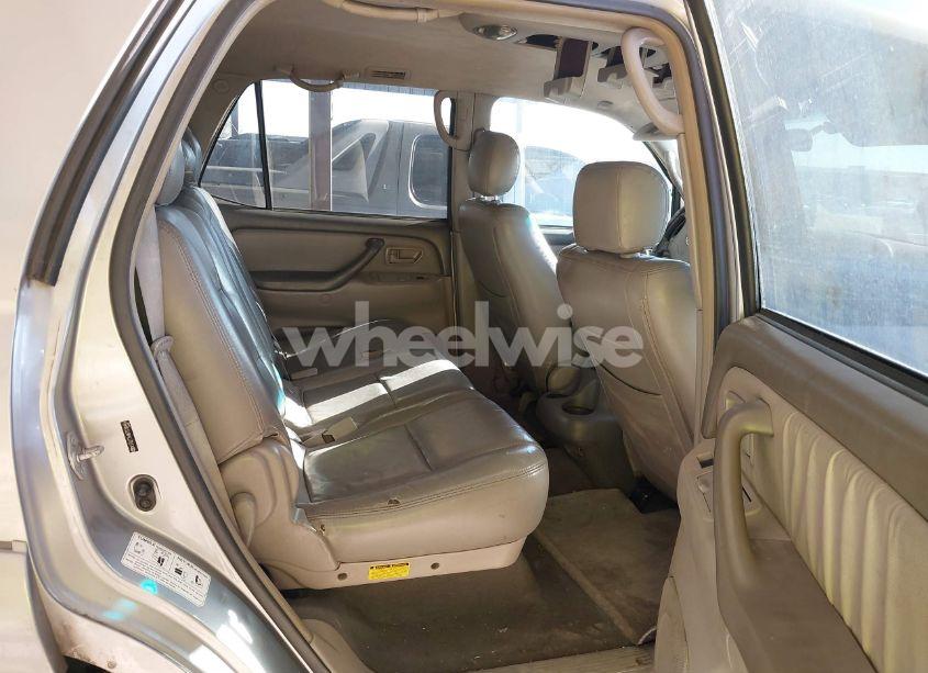 Photo 8 of 2007 Toyota Sequoia SR5 V8 (VIN 5TDZT34A67S290464)