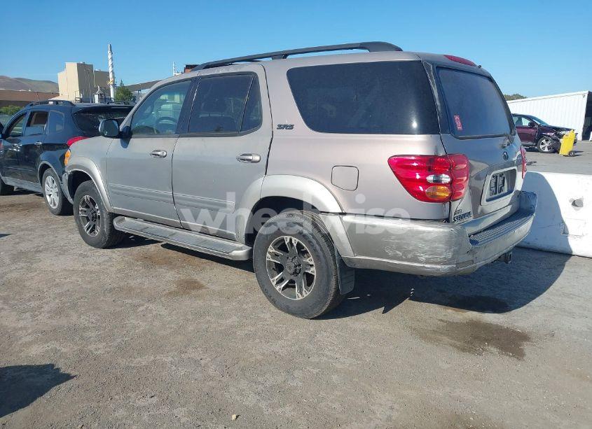 Photo 3 of 2002 Toyota Sequoia SR5 V8 (VIN 5TDZT34A72S117383)
