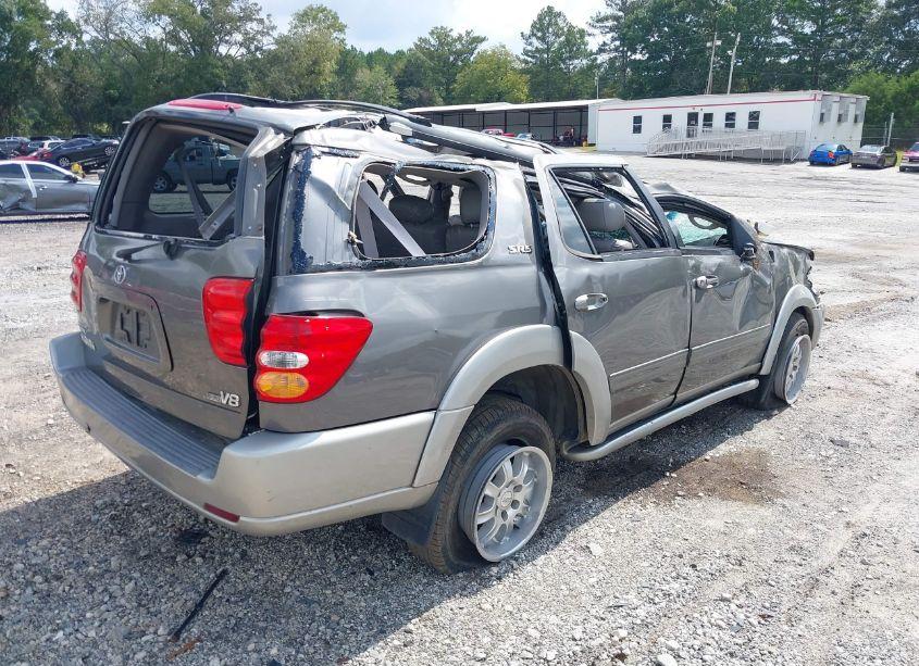 Photo 4 of 2003 Toyota Sequoia SR5 V8 (VIN 5TDZT34A73S145587)