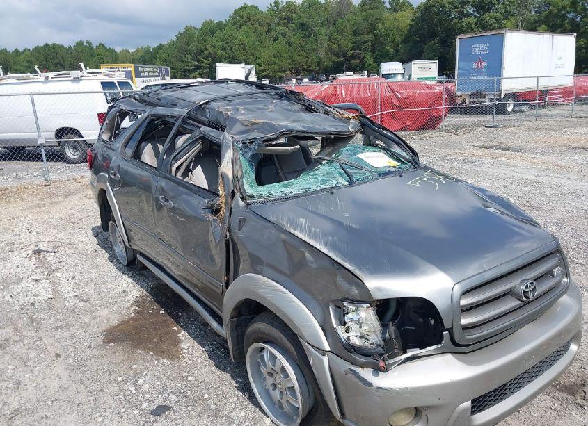 Photo 6 of 2003 Toyota Sequoia SR5 V8 (VIN 5TDZT34A73S145587)