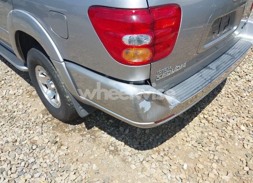 Photo 6 of 2003 Toyota Sequoia SR5 V8 (VIN 5TDZT34A73S156265)