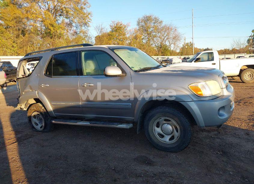 Photo 13 of 2005 Toyota Sequoia SR5 V8 (VIN 5TDZT34A75S255459)
