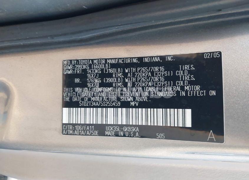 Photo 9 of 2005 Toyota Sequoia SR5 V8 (VIN 5TDZT34A75S255459)