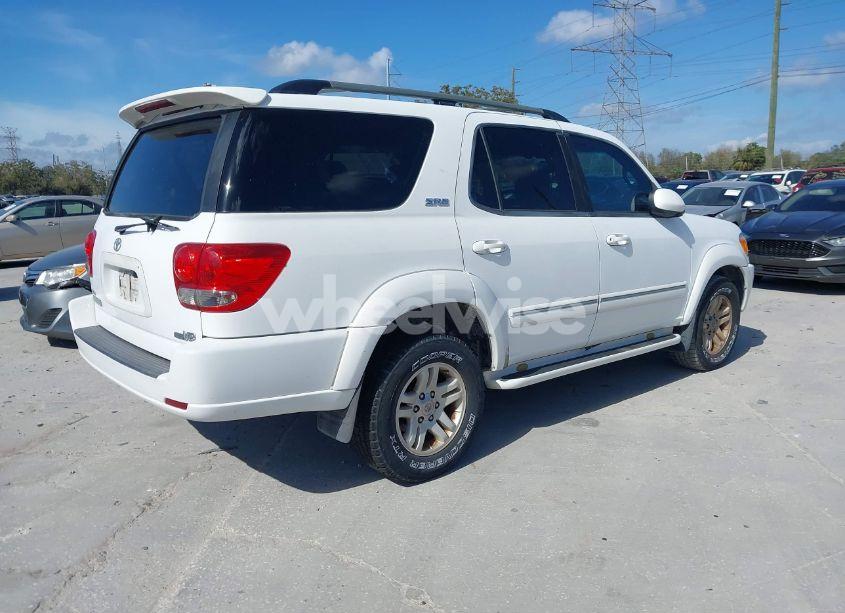 Photo 4 of 2005 Toyota Sequoia SR5 V8 (VIN 5TDZT34A75S258880)