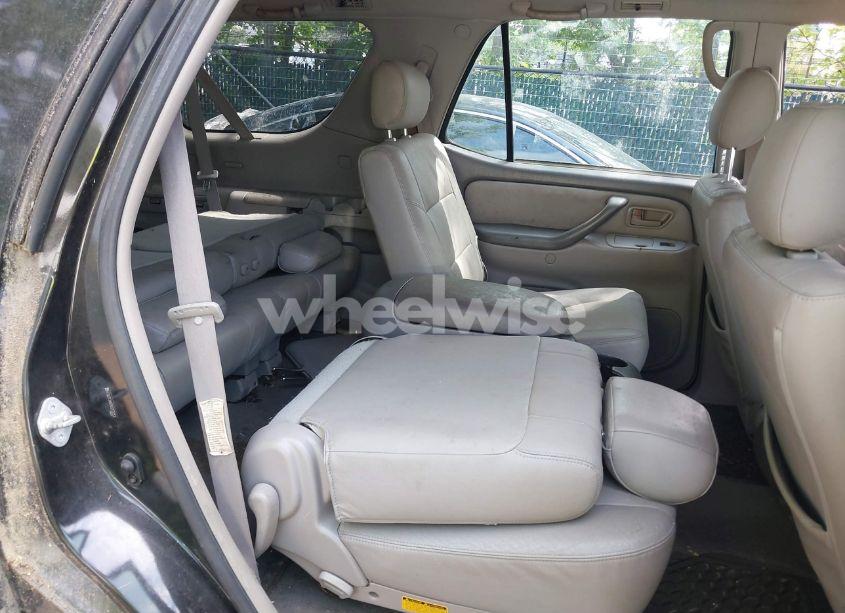 Photo 8 of 2006 Toyota Sequoia SR5 V8 (VIN 5TDZT34A76S273753)