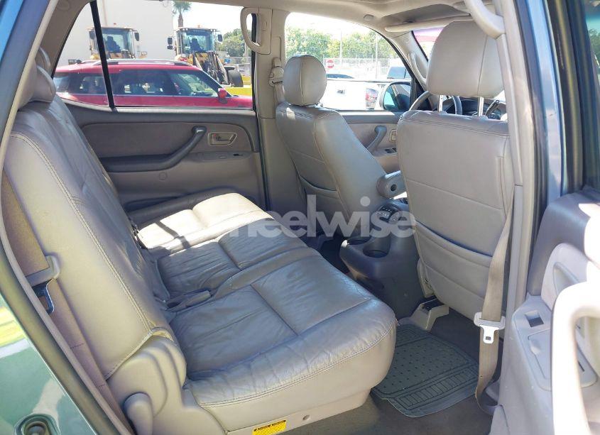 Photo 8 of 2007 Toyota Sequoia SR5 V8 (VIN 5TDZT34A77S298637)