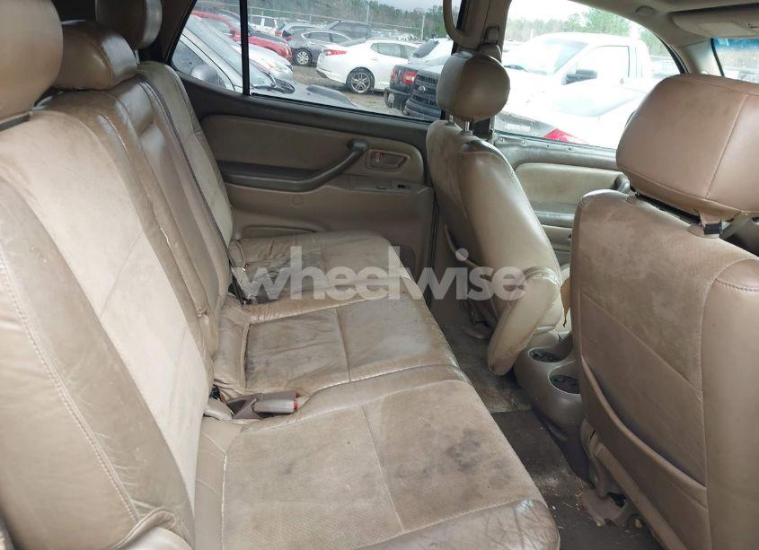 Photo 8 of 2003 Toyota Sequoia SR5 V8 (VIN 5TDZT34A83S163144)