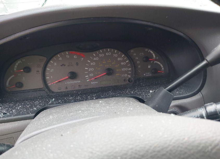 Photo 7 of 2003 Toyota Sequoia SR5 V8 (VIN 5TDZT34A83S167663)