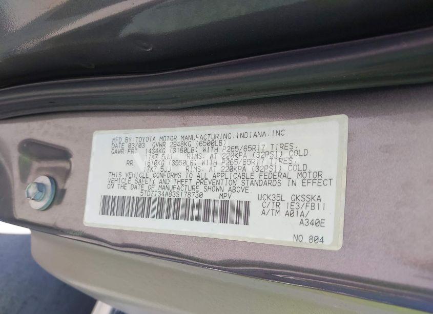 Photo 9 of 2003 Toyota Sequoia SR5 V8 (VIN 5TDZT34A83S178730)